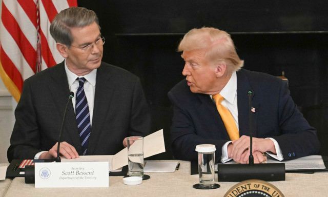 Ο υπουργός Οικονομικών των ΗΠΑ προειδοποιεί τις χώρες να «μην ανταποδώσουν» τους δασμούς