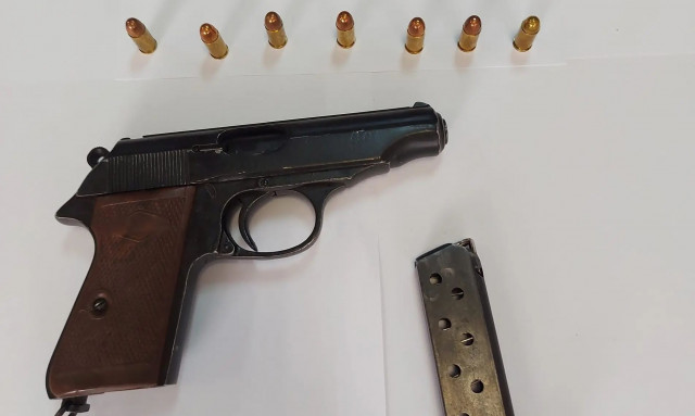 Συμπλοκή με όπλα στο Μπουρνάζι: Συνελήφθησαν δύο επικίνδυνοι σεσημασμένοι- Τραυματίστηκε αστυνομικός