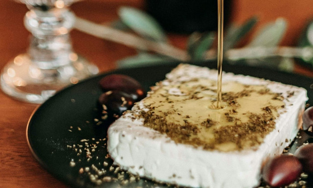 Δασμοί Τραμπ: 60 εκατ. από τις εξαγωγές φέτας στις ΗΠΑ - Τι σχεδιάζουν οι παραγωγοί γαλακτοκομικών