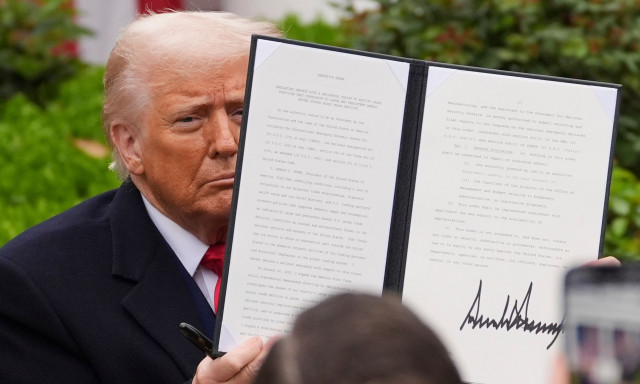 Δασμοί – Γραφείο Προϋπολογισμού: «Πολύ κακή μέρα, θα φέρει άνοδο στον πληθωρισμό»