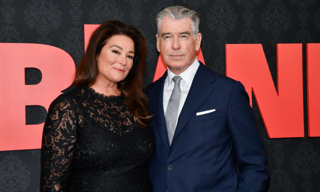 Πιρς Μπρόσναν: Δηλώνει πιο ερωτευμένος από ποτέ με τη σύζυγό του μετά από 31 χρόνια γνωριμίας