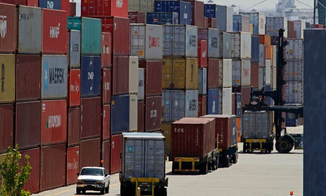 Δασμοί Tραμπ: Η «Ημέρα Απελευθέρωσης» των ΗΠΑ βάζει σε ομηρία τον πλανήτη