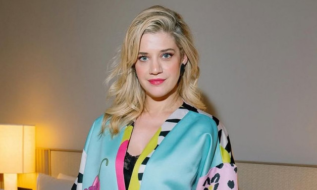 Τζένη Θεωνά: Η επική ατάκα για την ηλικία της - Πώς αντέδρασε στο σχόλιο δημοσιογράφου