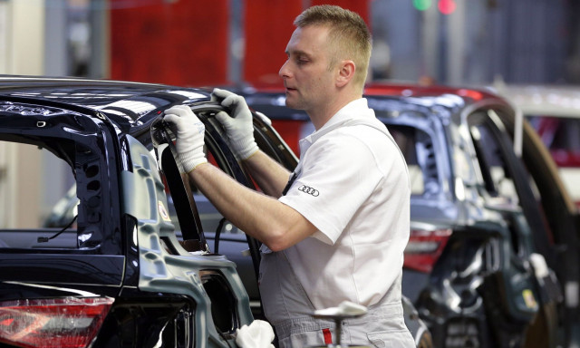 Καναδάς: Πληρώνει τις Ηνωμένες Πολιτείες με το ίδιο νόμισμα – Δασμοί 25% στις εισαγωγές οχημάτων