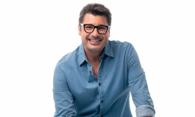 Ο Λάμπρος Κωνσταντάρας στο Newsbomb.gr: «Έχει ένα ωραίο βάρος το όνομά μου, που πρέπει να διαφυλάξω»