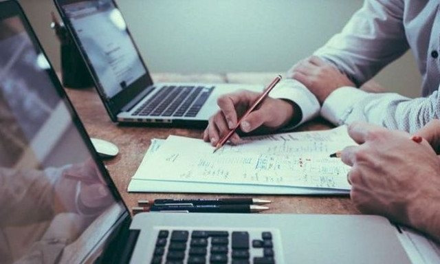 Αυτή είναι η ημερομηνία «κλειδί» για τις νέες φορολογικές ελαφρύνσεις - Ποιοι κερδίζουν