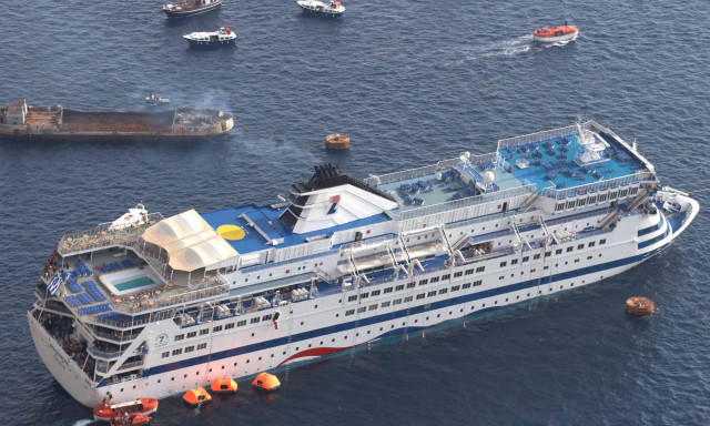 Sea Diamond: 18 χρόνια περιβαλλοντικής σιωπής στη Σαντορίνη - Ειδικός κρούει τον κώδωνα του κινδύνου