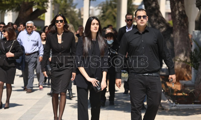 Αλέξης Κούγιας: Φίλοι και συγγενείς στο μνημόσυνο για τις 40 ημέρες από τον θάνατό του - Φωτογραφίες