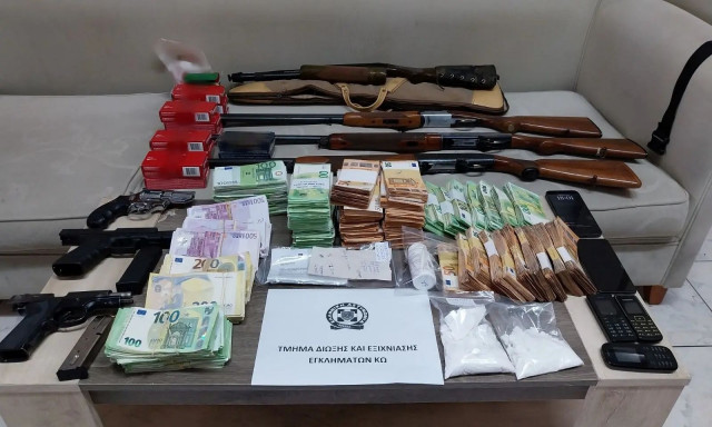 Κως: Πατέρας και γιος συνελήφθησαν με ναρκωτικά και 676.000 ευρώ