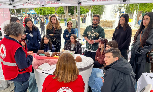 Μεγάλη δράση του ΕΕΣ στο Σύνταγμα για την Παγκόσμια Ημέρα Υγείας