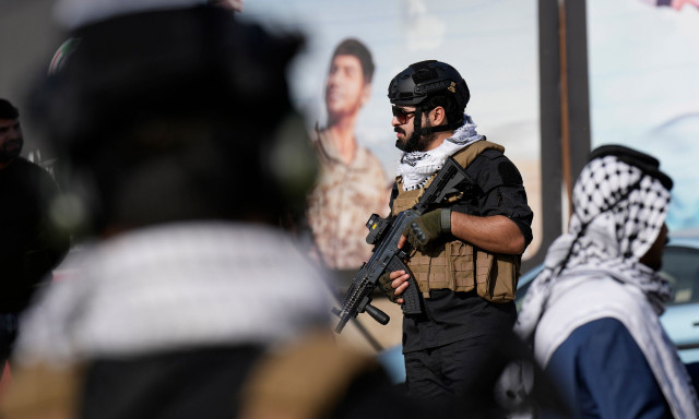 Reuters: Πολιτοφυλακές στο Ιράκ, που στηρίζει το Ιράν αφοπλίζονται για να γλιτώσουν την οργή Τραμπ