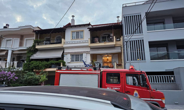 Λάρισα: Φωτιά σε διαμέρισμα - Άμεση η κινητοποίηση της Πυροσβεστικής