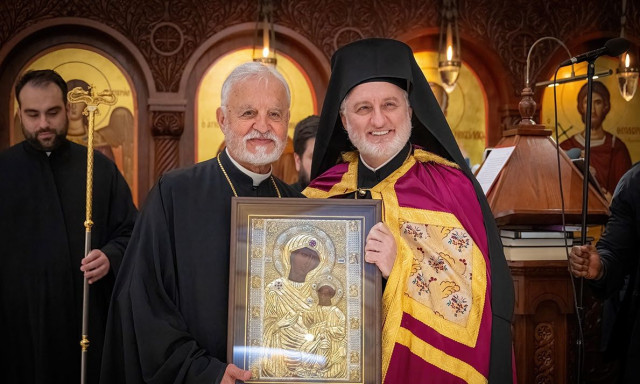 Τι ισχύει στις σχέσεις Αρχιεπισκόπου Ελπιδοφόρου–Father Alex; Η σιωπηλή σύγκρουση και η δημόσια τιμή