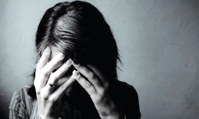 Χαλκίδα: Άντρας ξυλοκόπησε την σύζυγό του και όταν εκείνη κάλεσε την αστυνομία εξαφανίστηκε