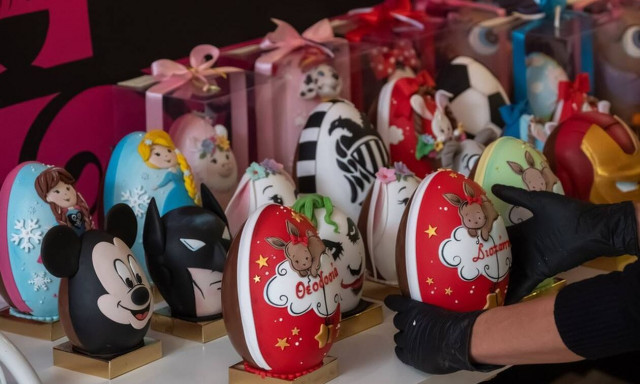 Εορταστικό ωράριο Πάσχα: Πώς θα λειτουργήσουν τα καταστήματα - Ποιες μέρες θα παραμείνουν κλειστά