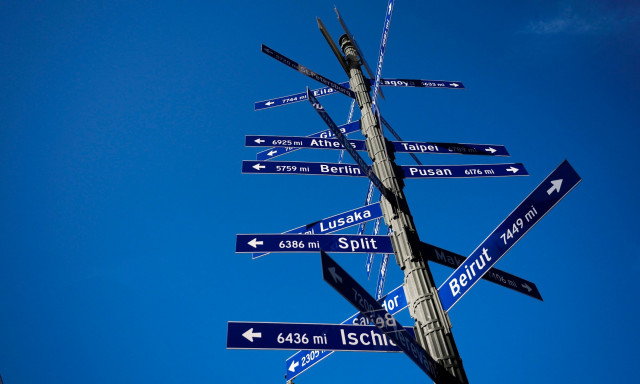 Ο «τυφώνας Ντόναλντ» διεμβολίζει την παγκόσμια οικονομία