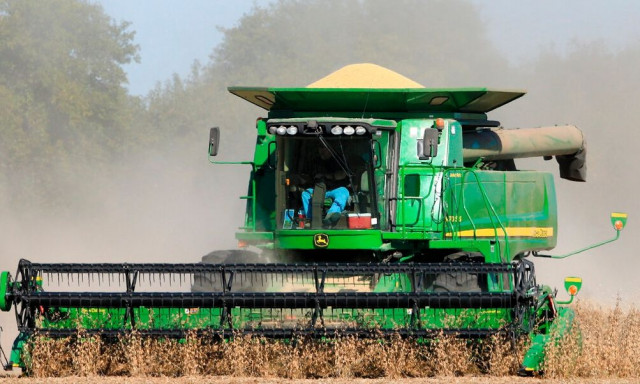 Politico: Η ΕΕ ετοιμάζει δασμούς σε αγαθά από Ρεπουμπλικανικές πολιτείες για να «χτυπήσει» τον Τραμπ