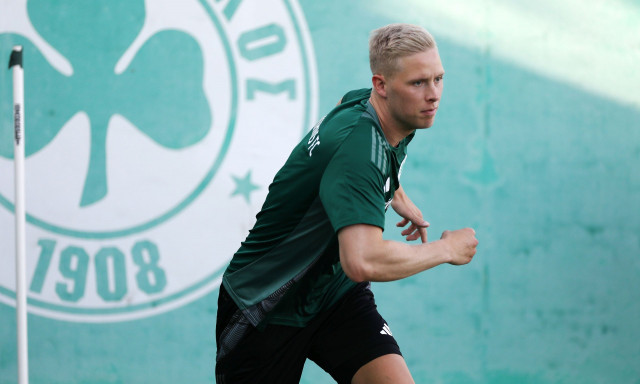 ΠΑΟΚ – Παναθηναϊκός: Με Μάγκνουσον η «πράσινη» αποστολή, εκτός ο Μπακασέτας