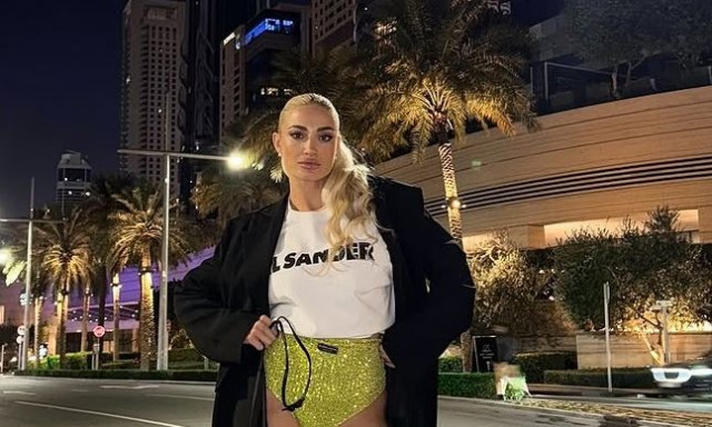 Ιωάννα Τούνη: «Χρειαζόταν 2 γυναίκες ταυτόχρονα για να νιώσει άντρας»