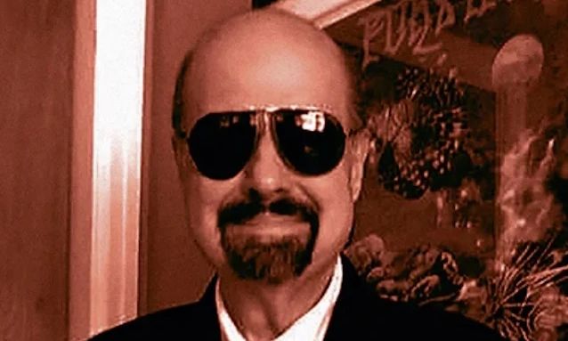 Πέθανε ο Ιωάννης Βασιλόπουλος σε ηλικία 66 ετών - Ήταν σχεδιαστής εξωφύλλων δίσκων για τους Bon Jovi