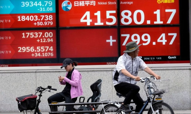 «Καλπάζουν» τα χρηματιστήρια της Ασίας μετά το «πάγωμα» των δασμών Τραμπ - Ανακούφιση στις αγορές