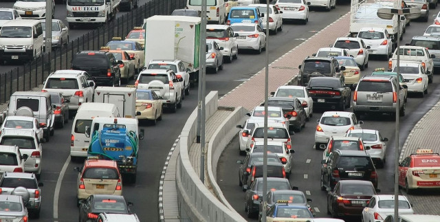 Κίνηση στους δρόμους: Στο «κόκκινο» ο Κηφισός - Μεγάλες καθυστερήσεις στην Αττική Οδό