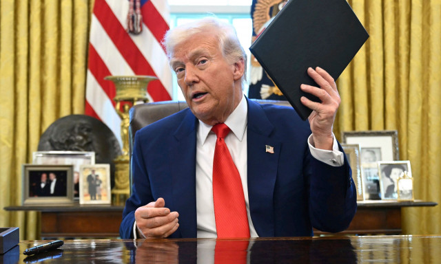 Εμπορικός πόλεμος: «Παράθυρο» για συμφωνία ΗΠΑ - Κίνας από τον Τραμπ – «90 μέρες προθεσμία» από ΕΕ