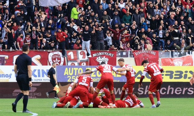 Super League 2: Η Λάρισα γιορτάζει! Η φιέστα κι η απονομή της ΑΕΛ που επιστρέφει στη Super League