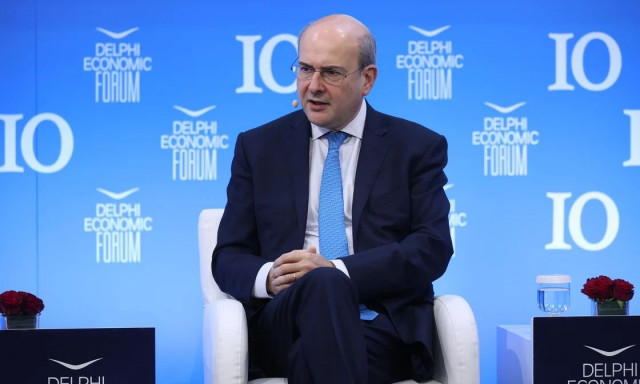 Χατζηδάκης: «Μαγικές συνταγές και λεφτόδεντρα δεν έχουμε - Θα μείνουμε μέχρι τέλους»