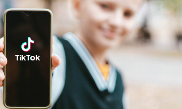 TikTok challenges: Πολλά παιδιά οδηγούνται ακόμα και στον θάνατο για μερικά «likes»