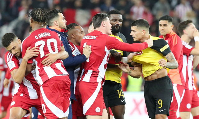 Ολυμπιακός – ΑΕΚ: Κλήθηκαν σε απολογία οι δύο ομάδες κι ο Ματίας Αλμέιδα