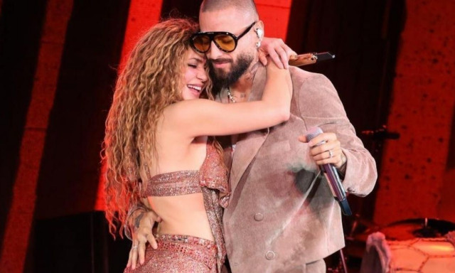 Σακίρα: Ανέβασε τον Maluma στη σκηνή μέσα σε αποθέωση