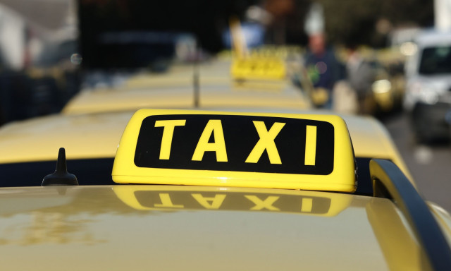 24ωρη απεργία: «Σηκώνουν» χειρόφρενο σήμερα οι οδηγοί ταξί - Η ανακοίνωση του ΣΑΤΑ