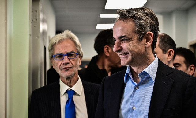 Κυριάκος Μητσοτάκης: Στο Εθνικό Ίδρυμα Κωφών - Ανακοινώνει την επέκταση του επιδόματος κώφωσης