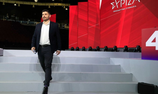 Οι απειλές της Ομάδας Αλήθειας για μηνύσεις εξόργισαν ΠΑΣΟΚ και ΣΥΡΙΖΑ