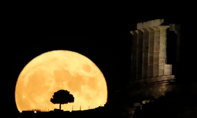 Οι «τροπικές νύχτες» στην Ευρώπη αυξάνονται - Οι κίνδυνοι για υγεία και οικονομία