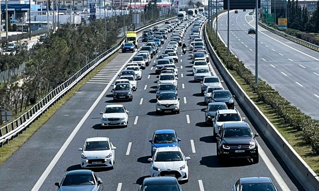 ΑΑΔΕ: Στο στόχαστρο ανασφάλιστα οχήματα με απλήρωτα τέλη κυκλοφορίας - Πρόστιμα έως 30.000 ευρώ