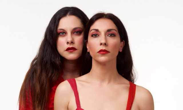 Ιδρυμα Μιχάλης Κακογιάννης: Για λίγες παραστάσεις «Η Λέλα και η Λέλα» του Ανδρέα Στάικου