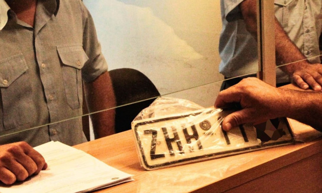 Ο Δήμος Αθηναίων επιστρέφει πινακίδες λόγω Πάσχα – Ποιοι εξαιρούνται