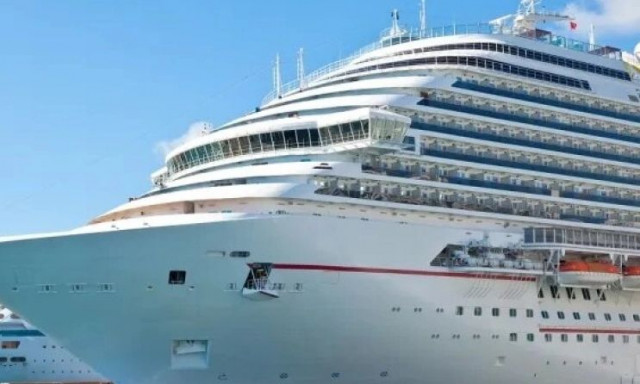 Influencer ζει δωρεάν σε κρουαζιερόπλοιο: Ο παράξενος όρος που πρέπει να τηρεί (vid)