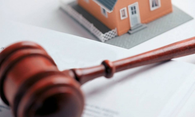 Λαμία: Πήγαν να βγάλουν α’ κατοικία σε πλειστηριασμό για 7,5 χιλ. ευρώ