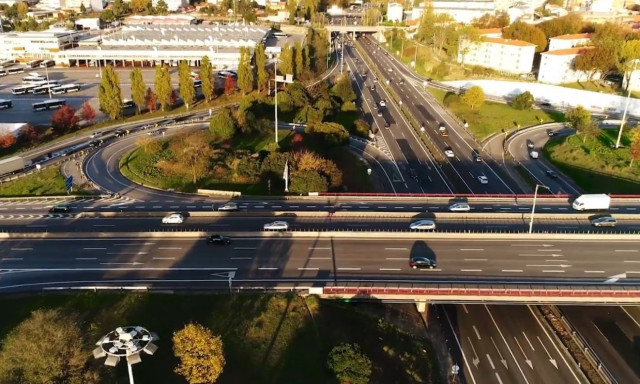 Το μήνυμα της ΕΛΑΣ για τους εκδρομείς του Πάσχα: «Βάφουμε κόκκινα μόνο τα αβγά»