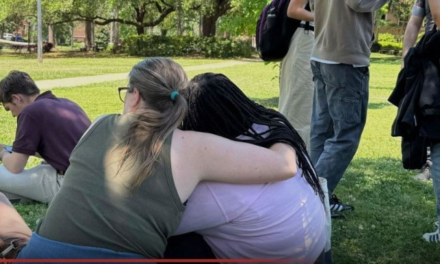 Πυροβολισμοί σε πανεπιστήμιο της Φλόριντας – Αναφορές για έναν νεκρό και έξι τραυματίες