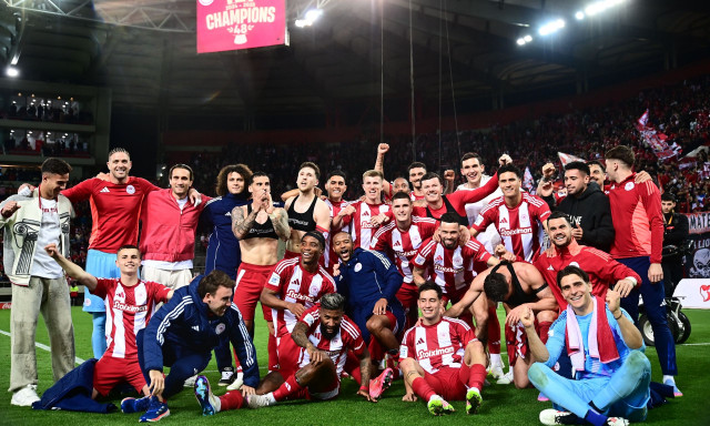 «Δόξα και πλούτος» για τον Ολυμπιακό - Τα πρωτοσέλιδα των αθλητικών εφημερίδων