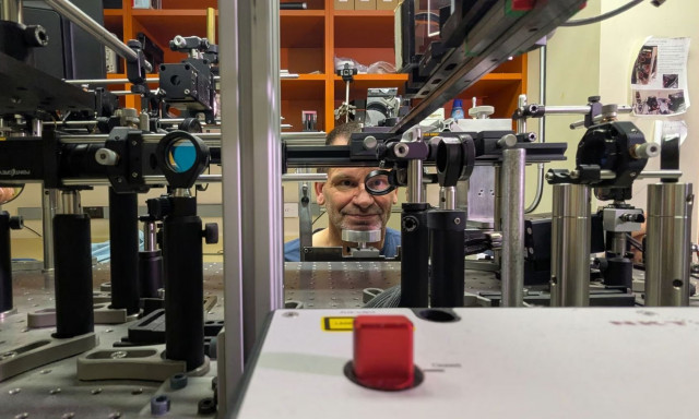 Οι επιστήμονες ισχυρίζονται ότι βρήκαν χρώμα που κανείς δεν έχει ξαναδεί - Πώς μοιάζει