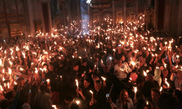 Στα Ιεροσόλυμα βρίσκεται ο Γιάννης Λοβέρδος για το Άγιο Φως