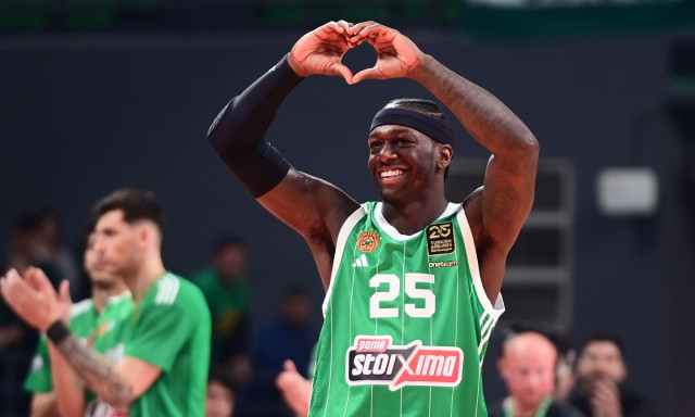 Κέντρικ Ναν: Το βίντεο με την αντίδρασή του στο ΟΑΚΑ όταν έμαθε πως είναι MVP και πήρε το βραβείο