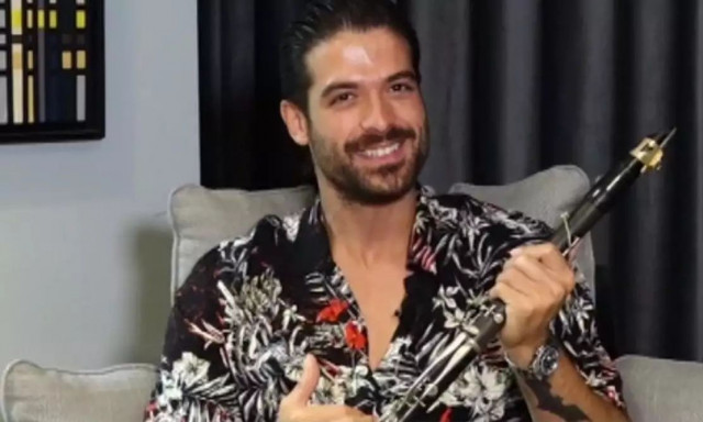 Άρης Μουγκοπέτρος: Υπέστη σοβαρό τραυματισμό από έκρηξη κροτίδας σε γλέντι στην Αχαΐα