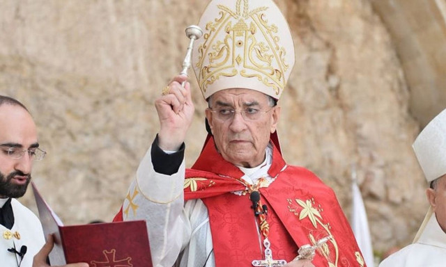 Λίβανος: Ο μαρωνίτης πατριάρχης Μπεσάρα Ράχι έσπασε το ισχίο του κατά τη διάρκεια λειτουργίας