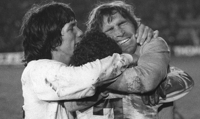 Πέθανε ο θρύλος της Αργεντινής Ούγκο Γκάτι - Ήταν συμπαίκτης του Μαραντόνα στην Μπόκα